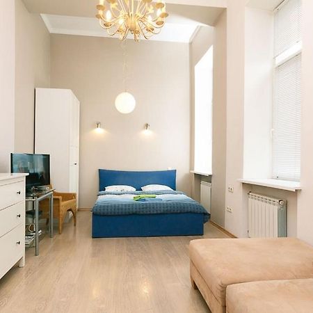 Apartments In Center Metro Olimpiyskay Velyka Vaselkivska Street Kiev Extérieur photo